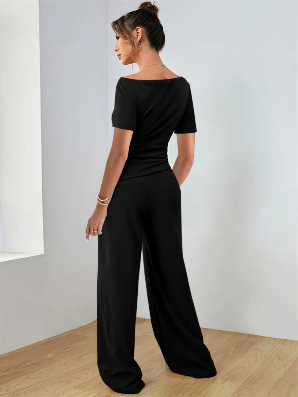 Round Neck Short Sleeve T-Shirt and Pants Set Carauana Store