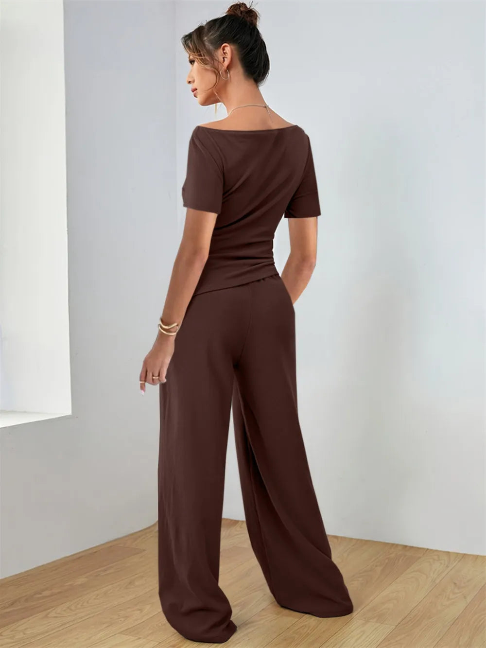 Round Neck Short Sleeve T-Shirt and Pants Set Carauana Store