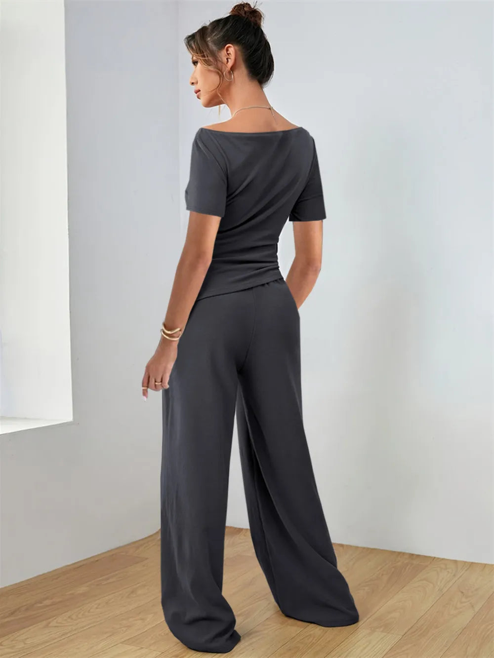 Round Neck Short Sleeve T-Shirt and Pants Set Carauana Store