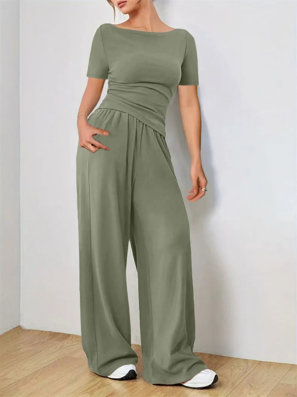 Round Neck Short Sleeve T-Shirt and Pants Set Carauana Store