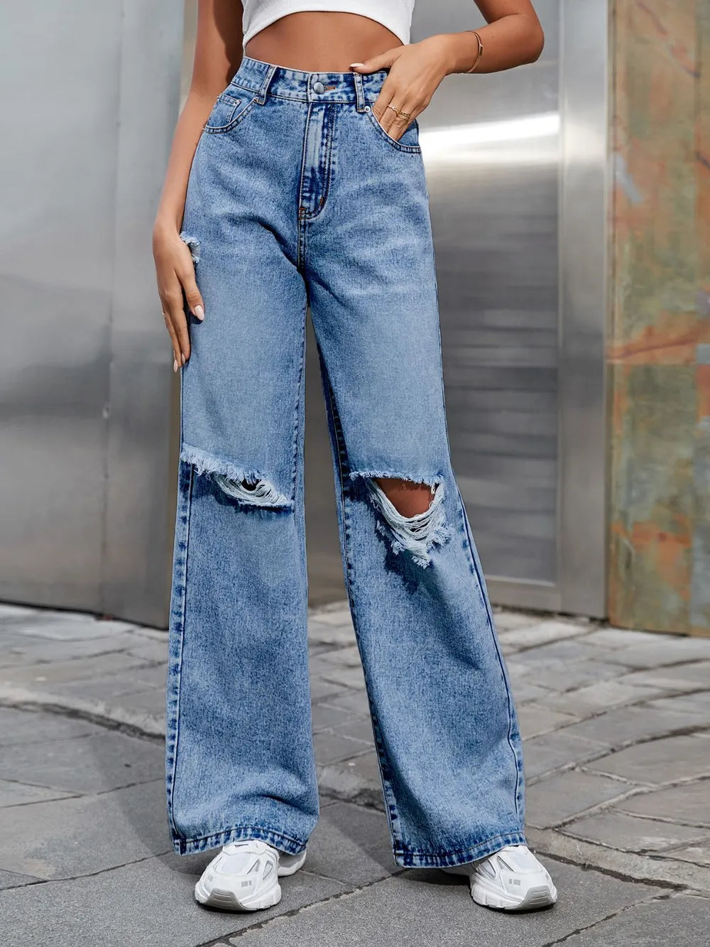 Distressed Wide Leg Jeans with Pockets Carauana Store