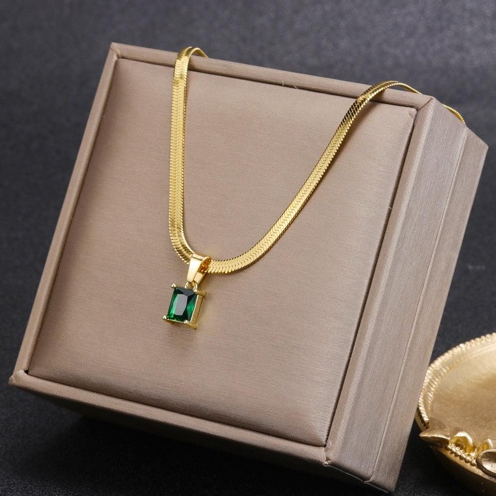 Vintage Rust Steel Zircon Necklace Flat Snake Bone Chain Blade Chain Square Emerald Pendant Necklace Women