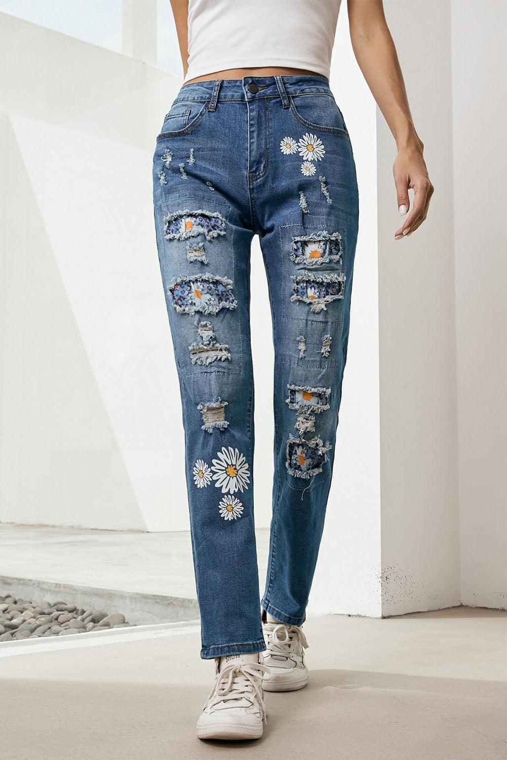 Baeful Printed Patch Distressed Boyfriend Jeans